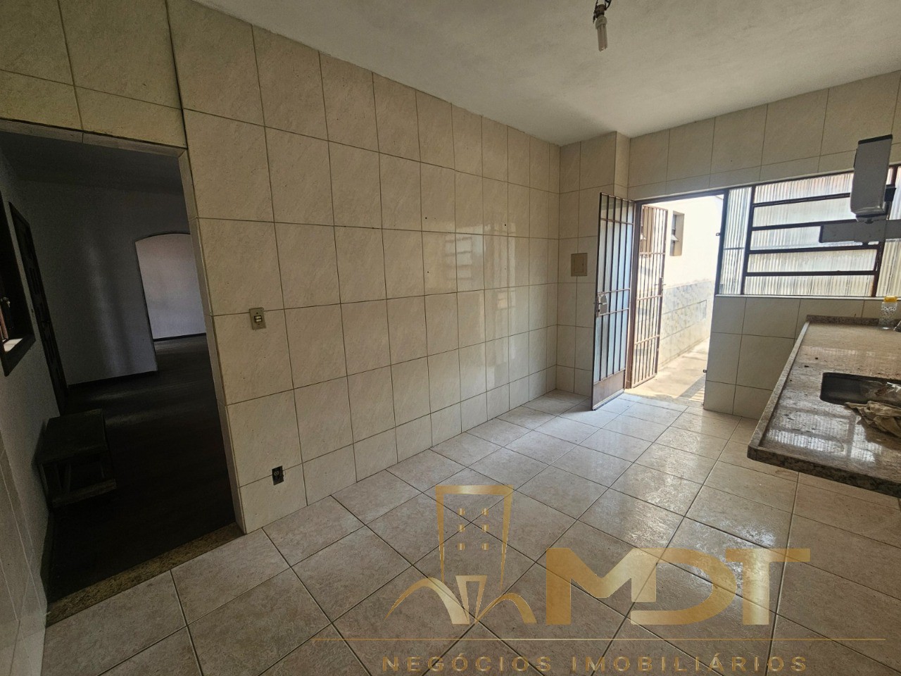 Casa à venda com 4 quartos, 232m² - Foto 18