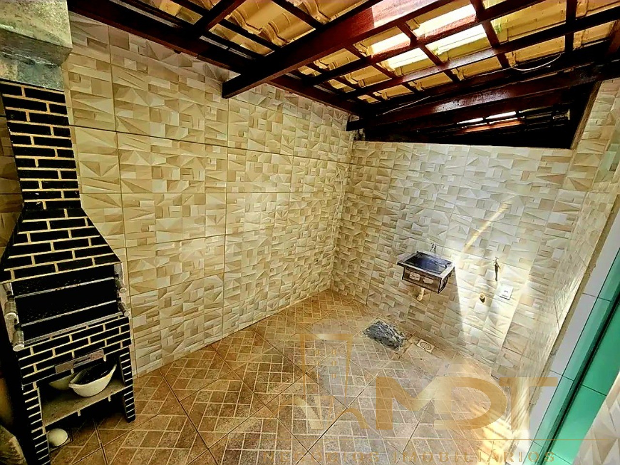 Casa à venda com 2 quartos, 75m² - Foto 6