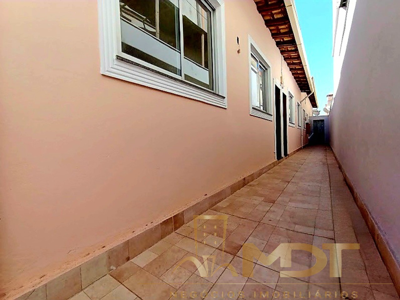 Casa à venda com 2 quartos, 58m² - Foto 12