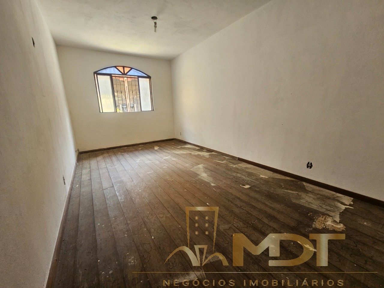 Casa à venda com 4 quartos, 232m² - Foto 10