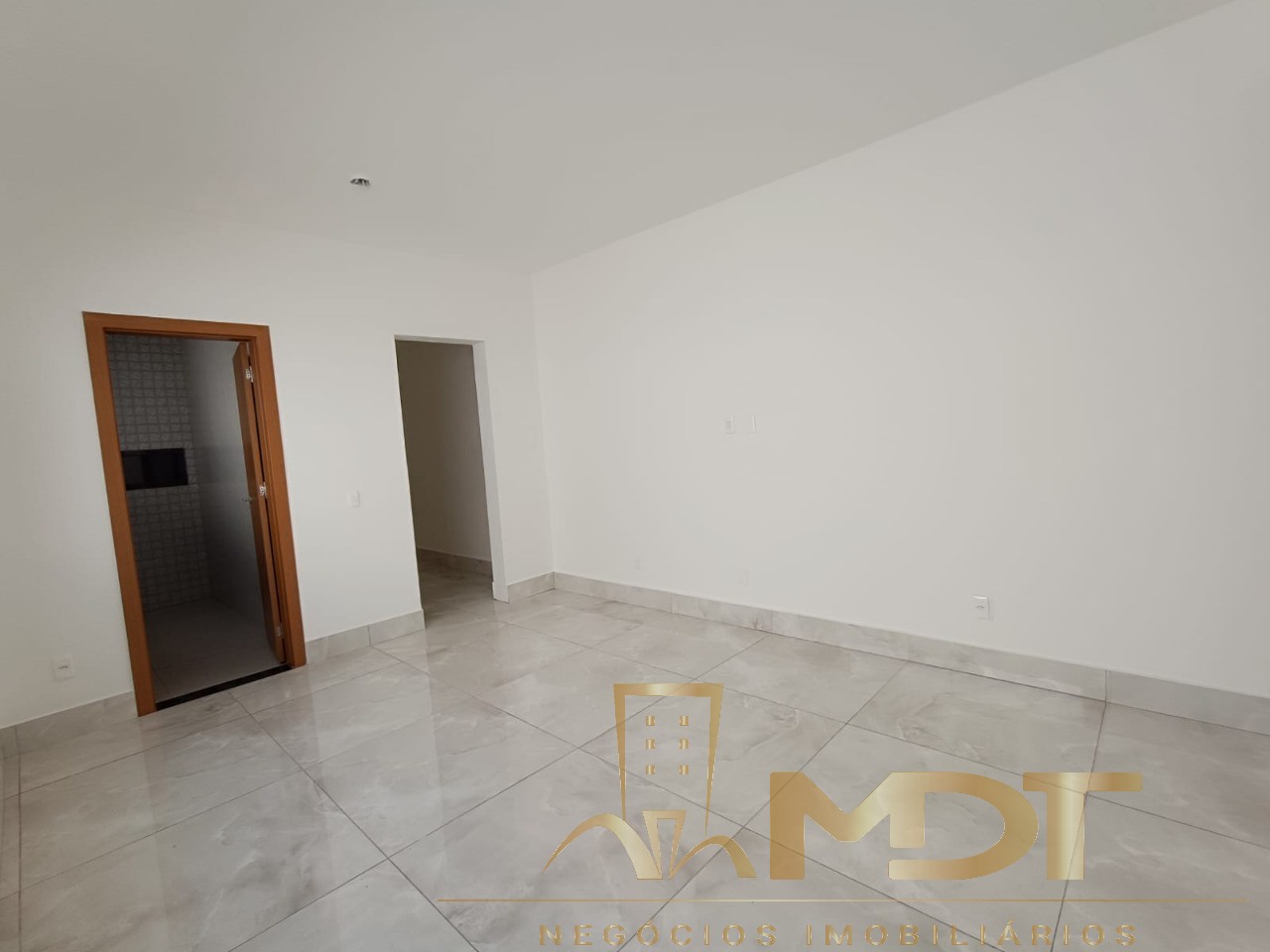 Casa à venda com 3 quartos, 100m² - Foto 30