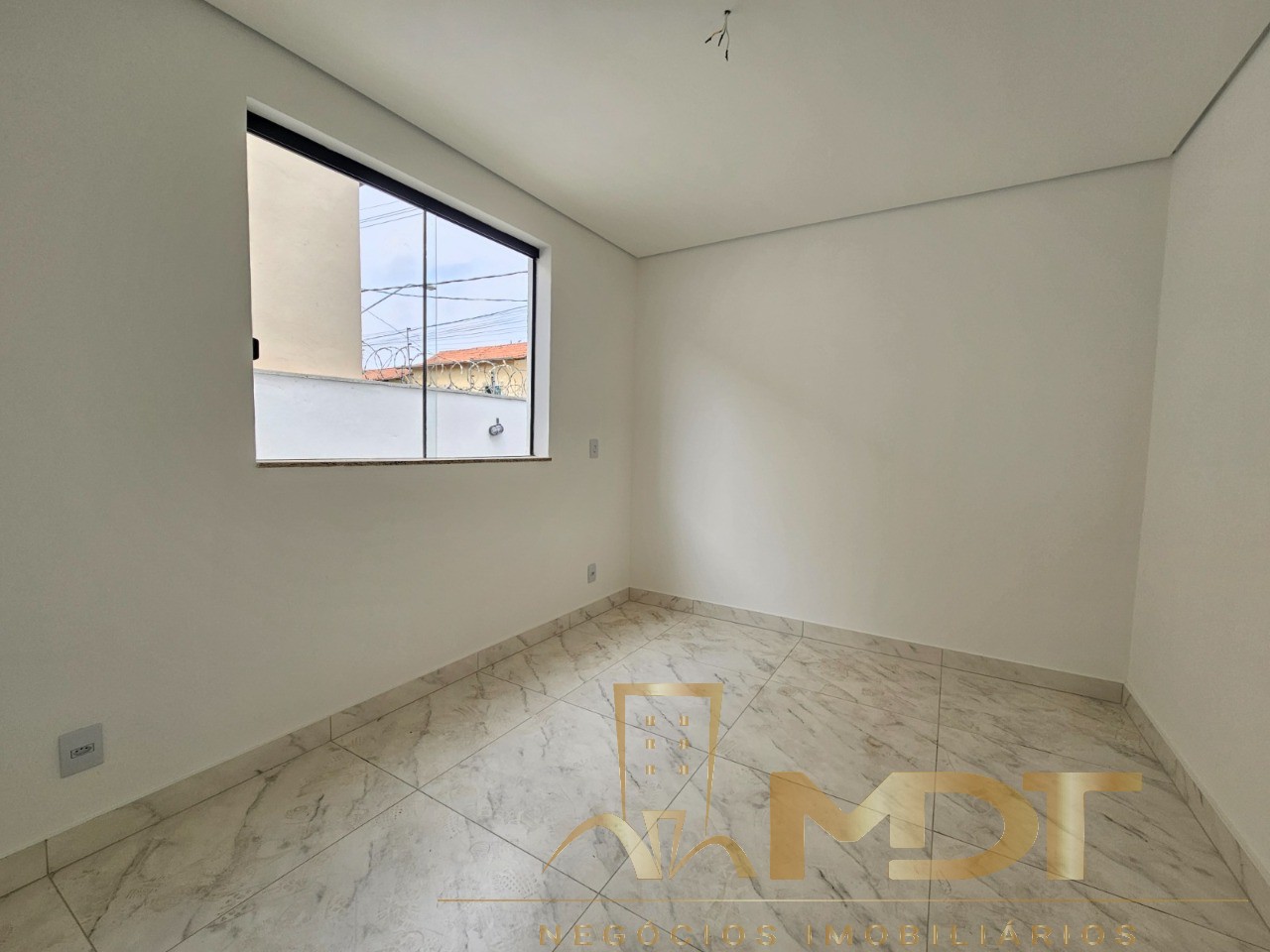 Apartamento à venda com 3 quartos, 80m² - Foto 4