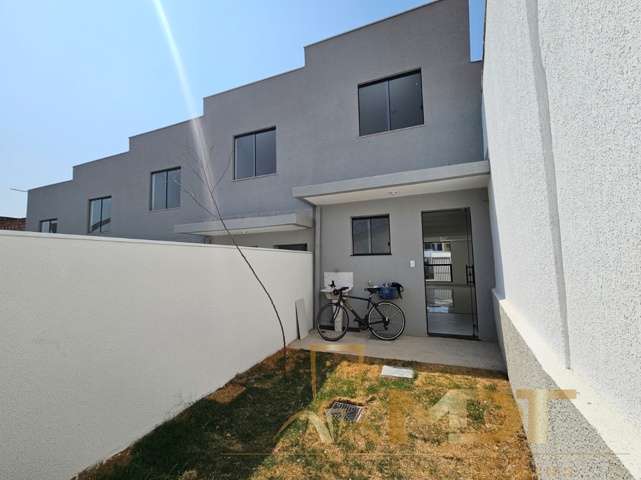 Casa à venda com 2 quartos, 110m² - Foto 19