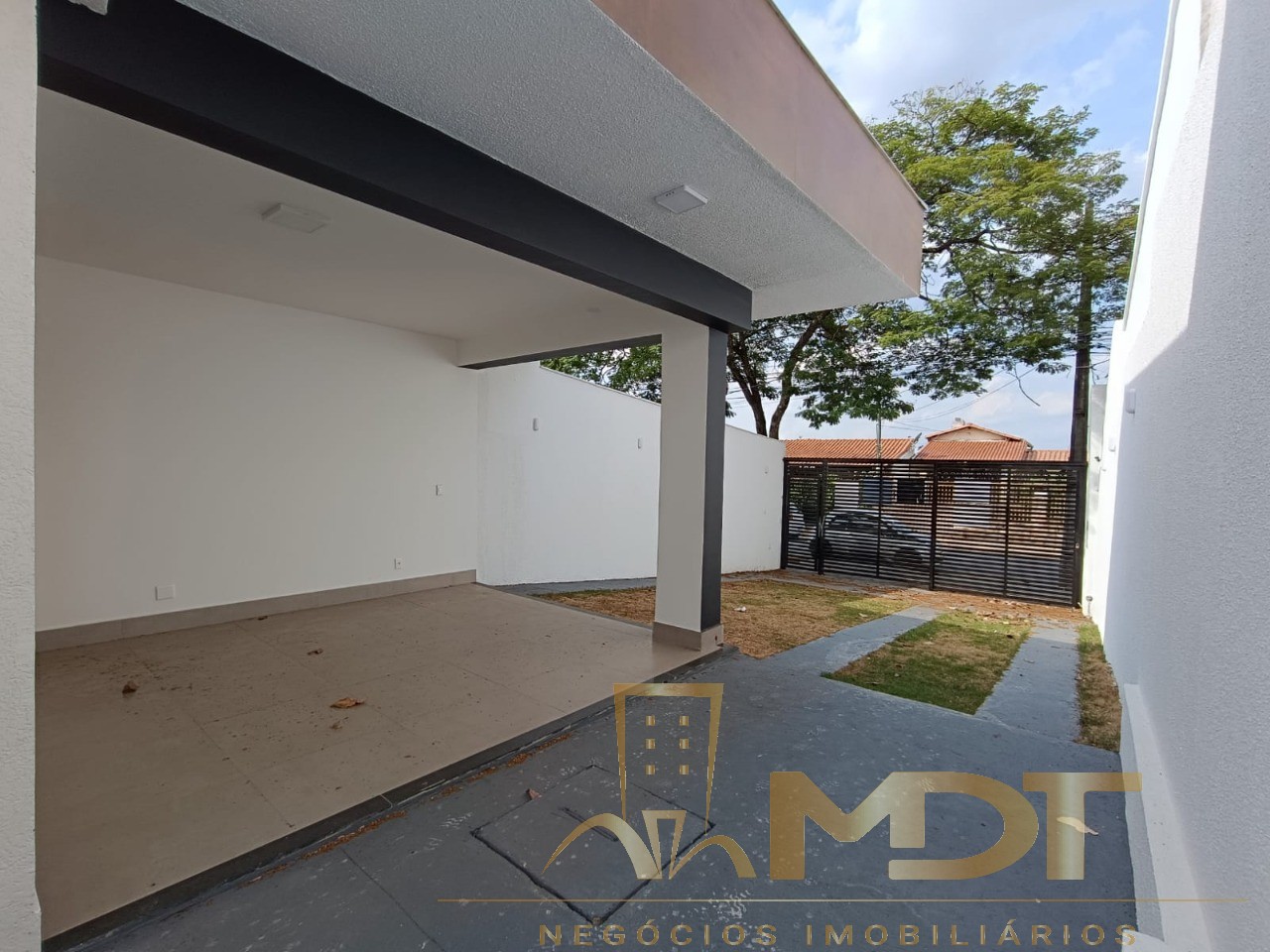 Casa à venda com 3 quartos, 100m² - Foto 7