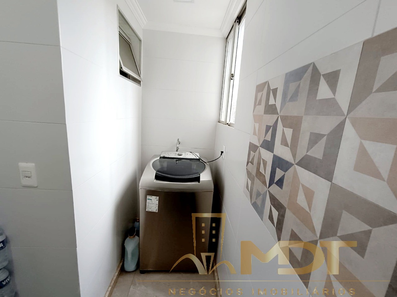 Apartamento à venda com 2 quartos, 65m² - Foto 21