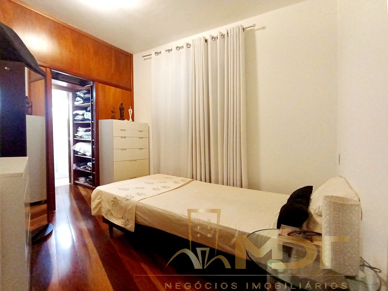 Apartamento à venda com 3 quartos, 87m² - Foto 10