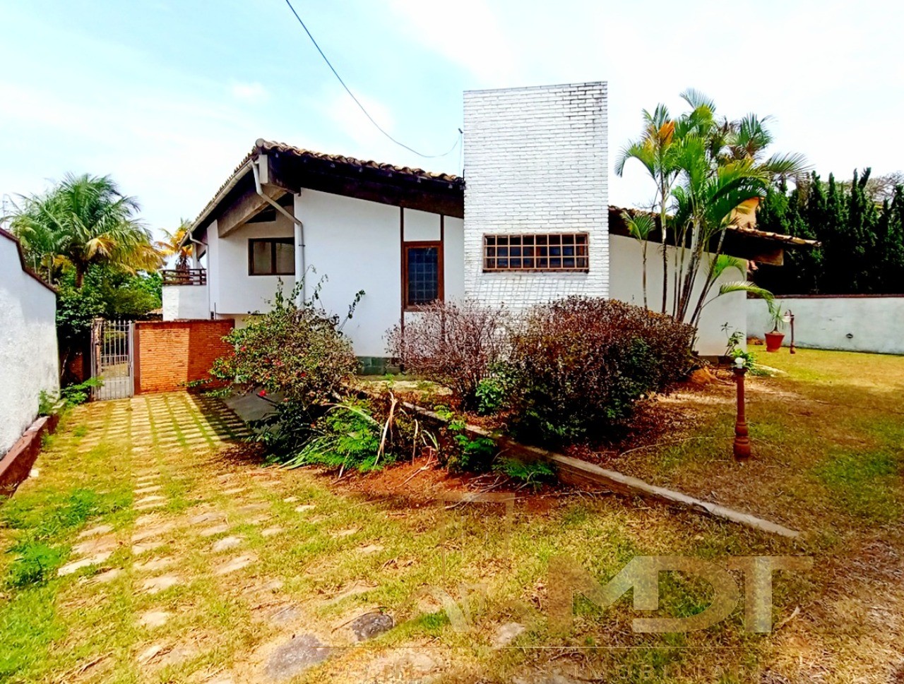 Casa à venda com 5 quartos, 350m² - Foto 2