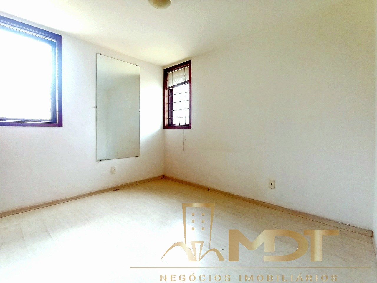 Casa à venda com 5 quartos, 350m² - Foto 15