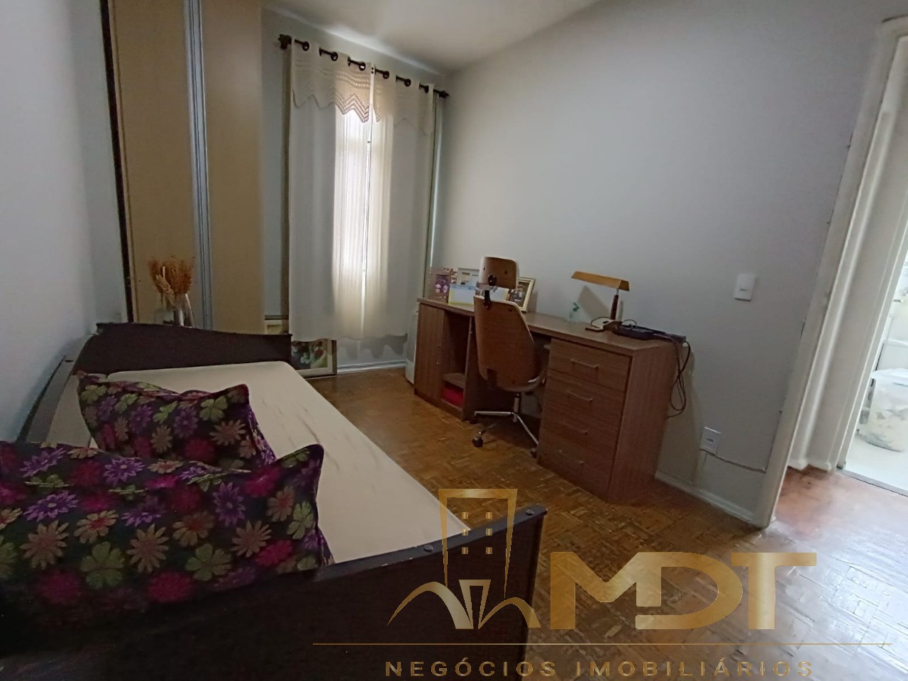 Apartamento à venda com 2 quartos, 54m² - Foto 18