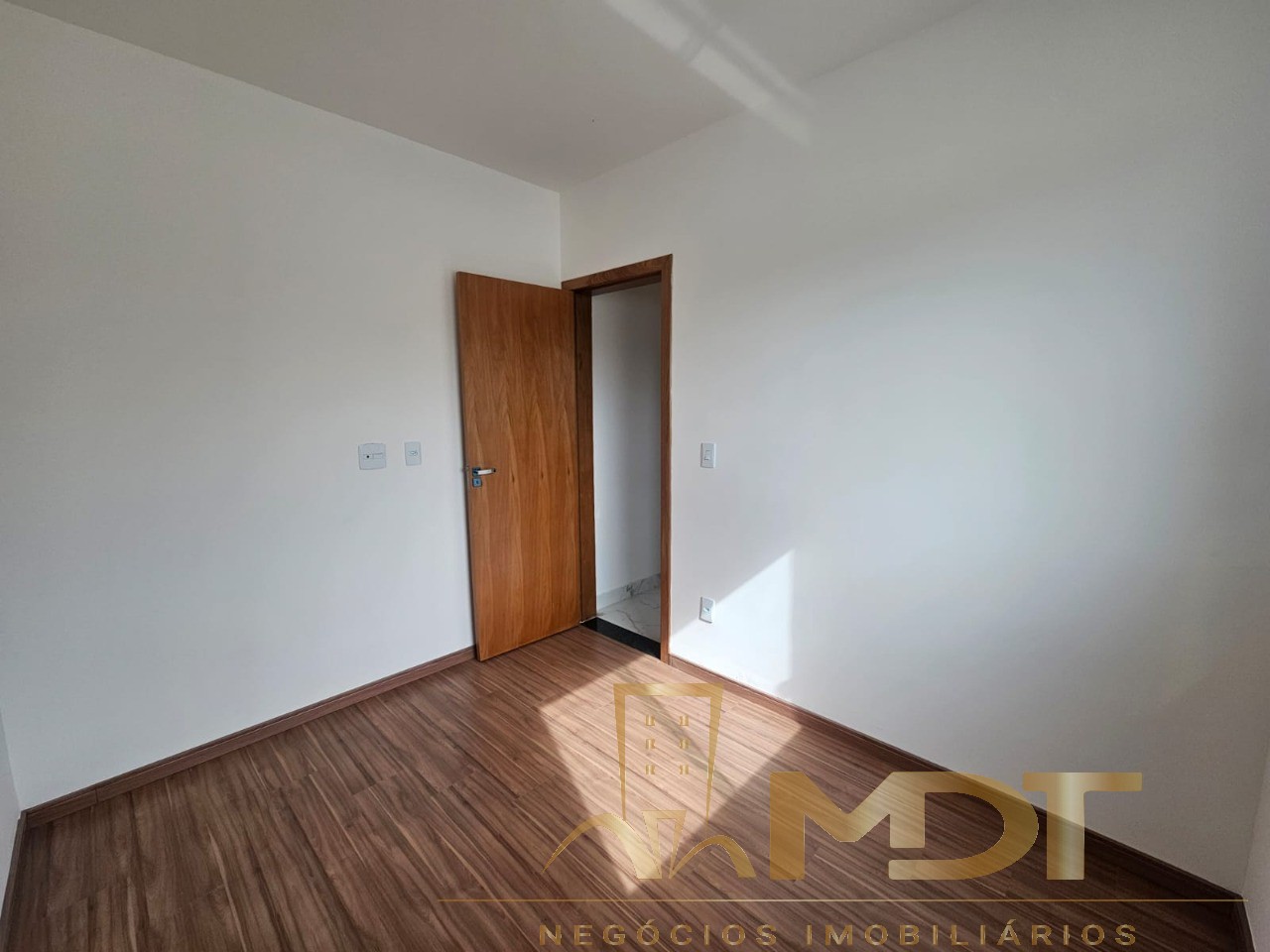 Apartamento à venda com 2 quartos, 130m² - Foto 11