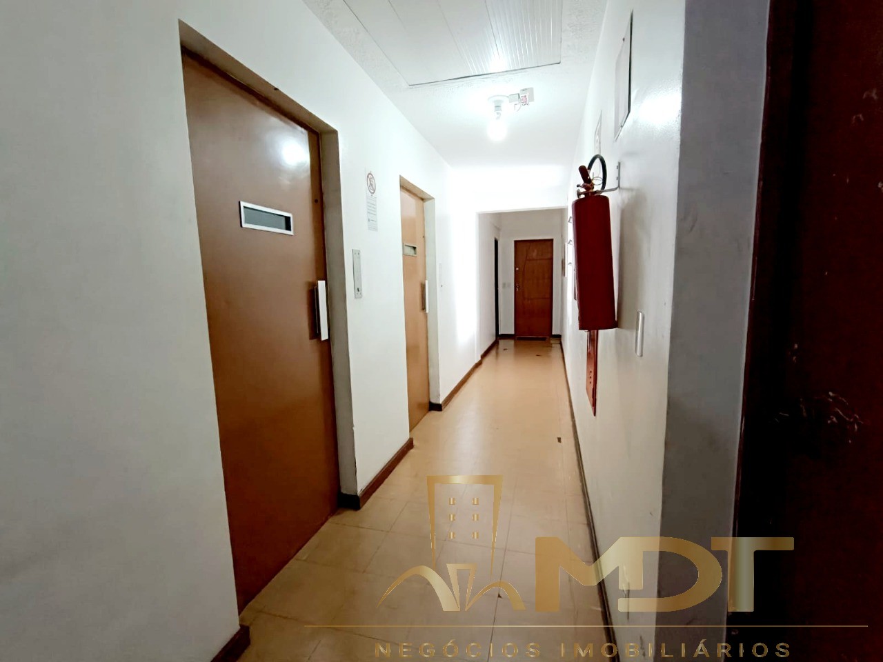 Apartamento à venda com 2 quartos, 65m² - Foto 24