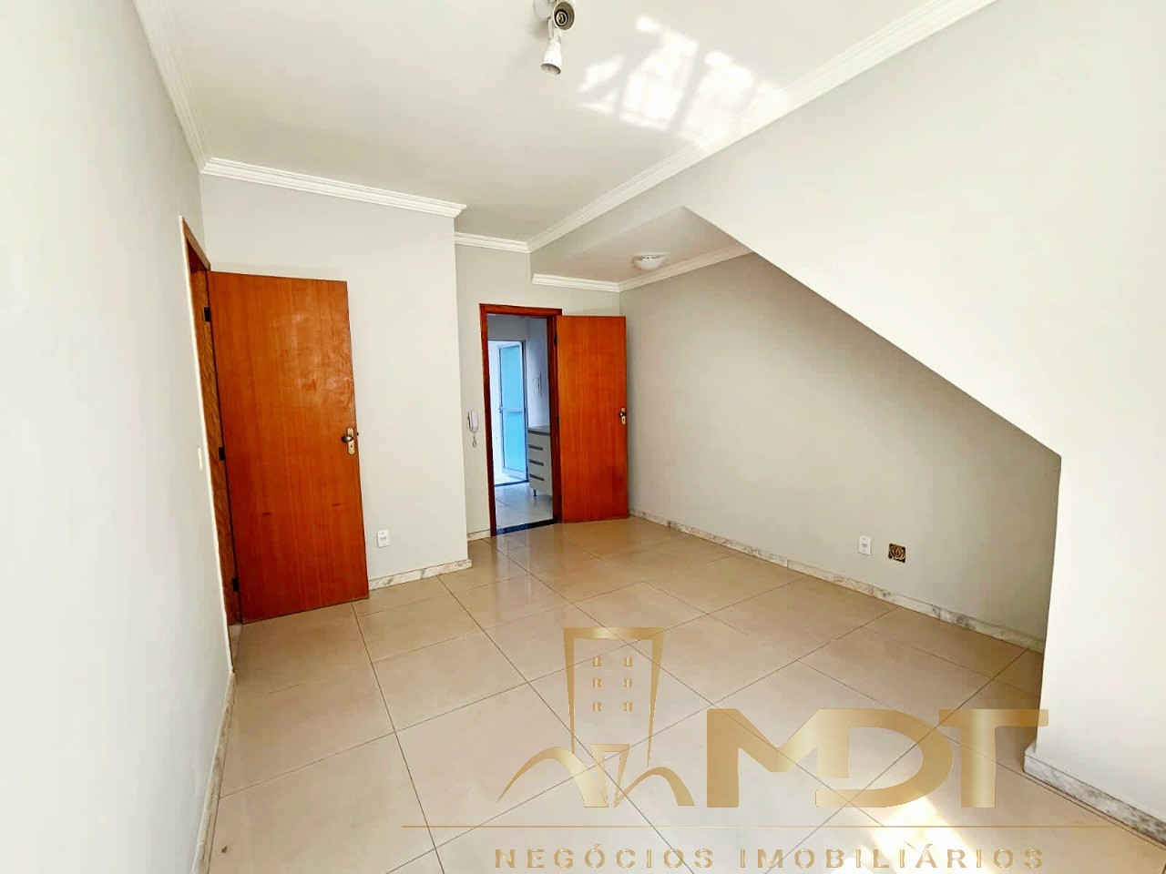 Apartamento à venda com 3 quartos, 60m² - Foto 1