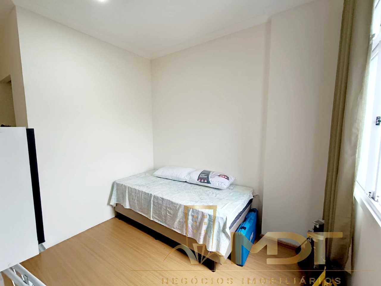 Apartamento à venda com 2 quartos, 65m² - Foto 14