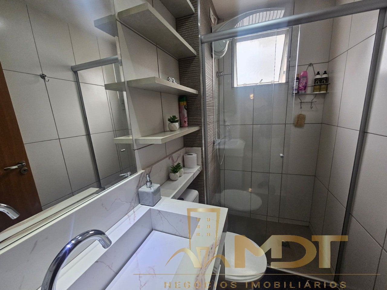 Apartamento à venda com 2 quartos, 60m² - Foto 11