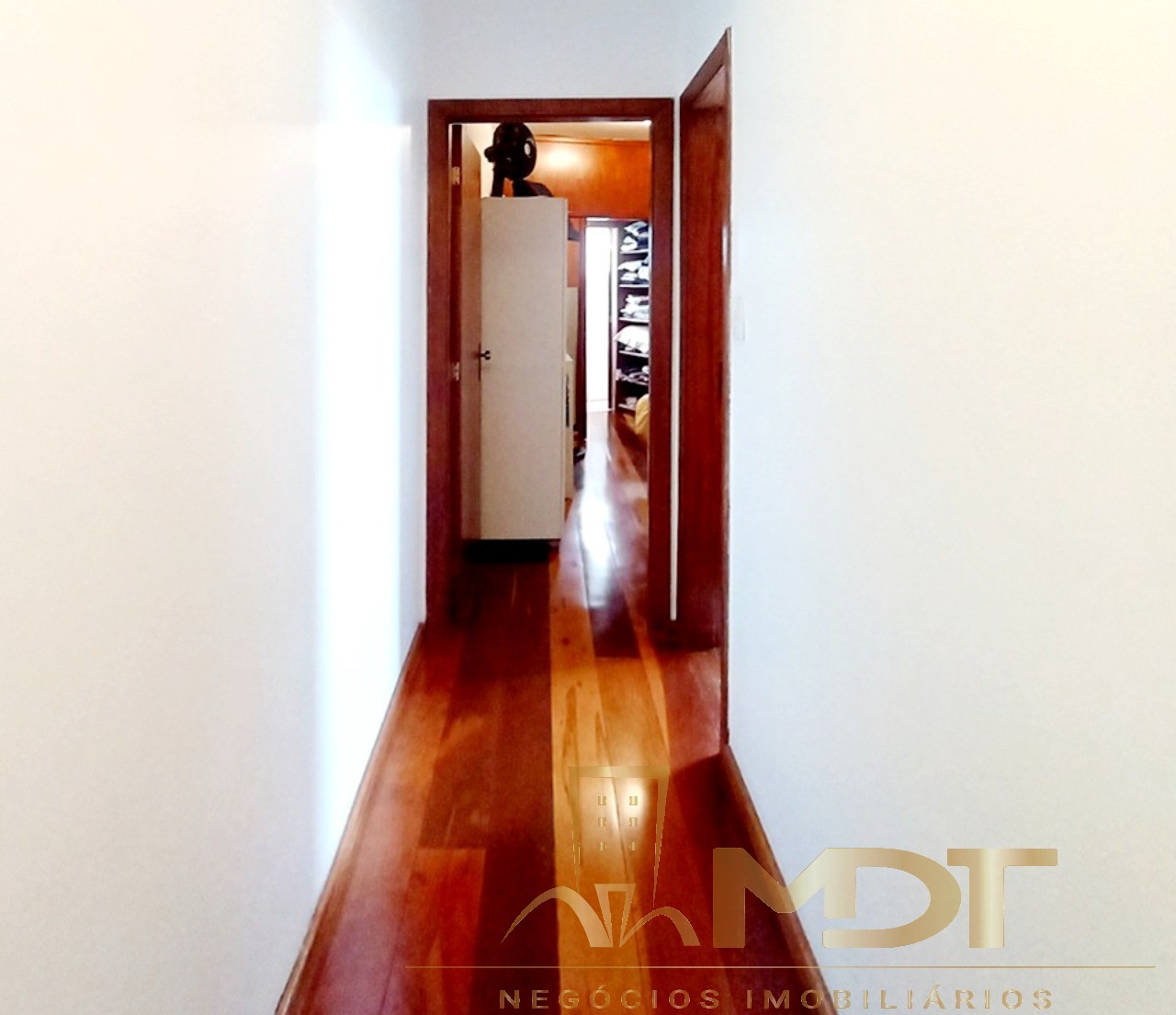 Apartamento à venda com 3 quartos, 87m² - Foto 7