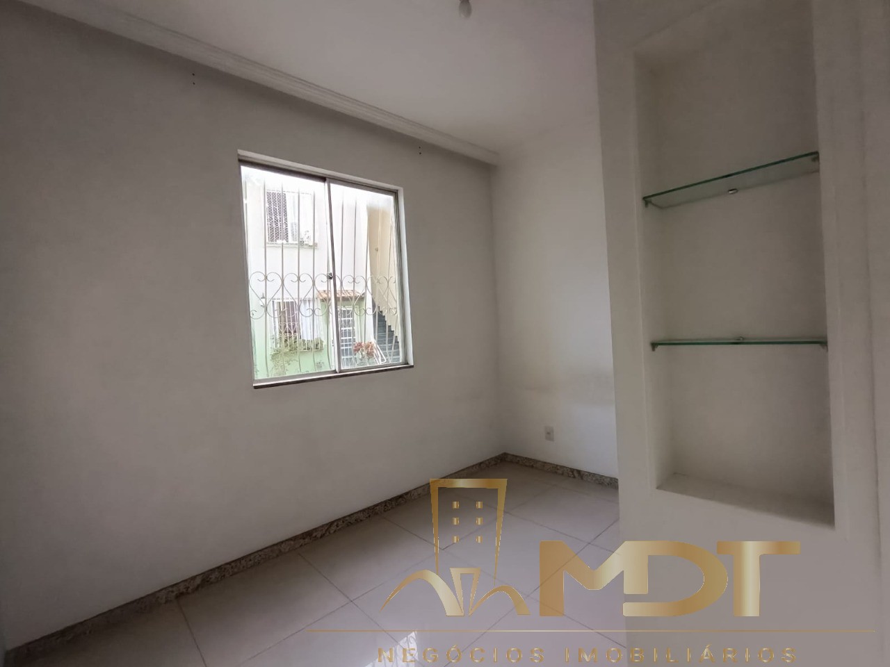 Apartamento à venda com 2 quartos, 75m² - Foto 6