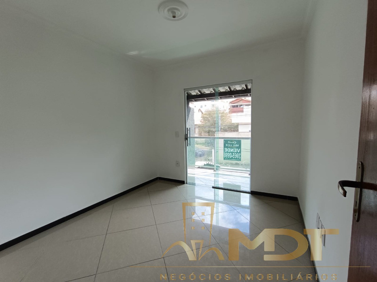 Casa à venda com 3 quartos, 180m² - Foto 42