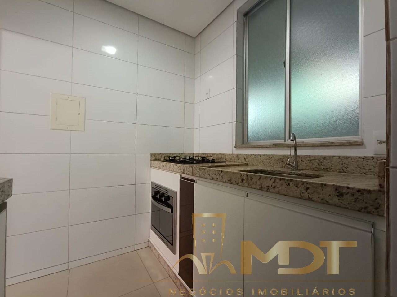 Apartamento à venda com 2 quartos, 75m² - Foto 18