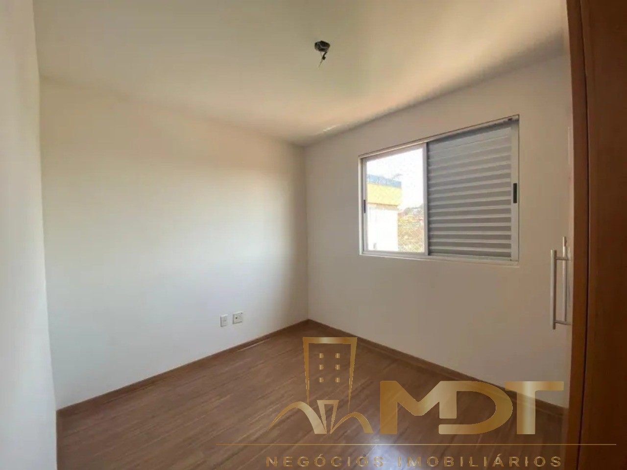 Apartamento à venda com 2 quartos, 60m² - Foto 8