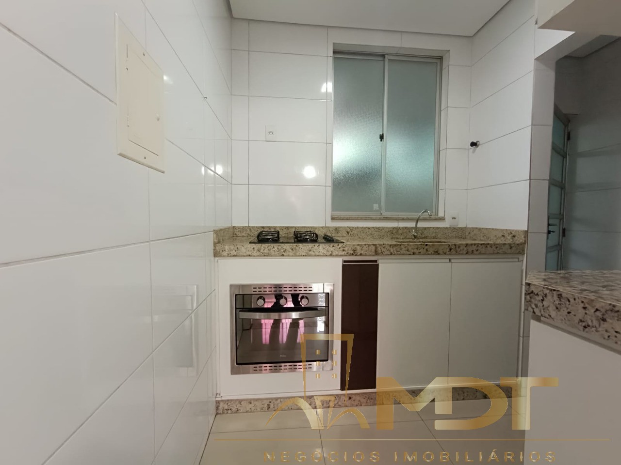 Apartamento à venda com 2 quartos, 75m² - Foto 14