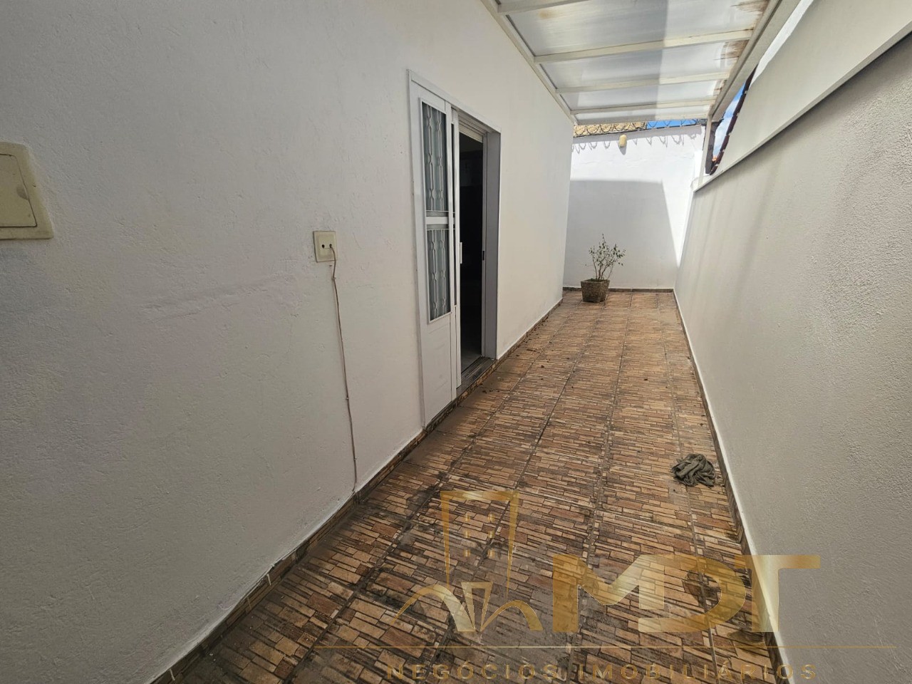 Casa à venda com 4 quartos, 200m² - Foto 23