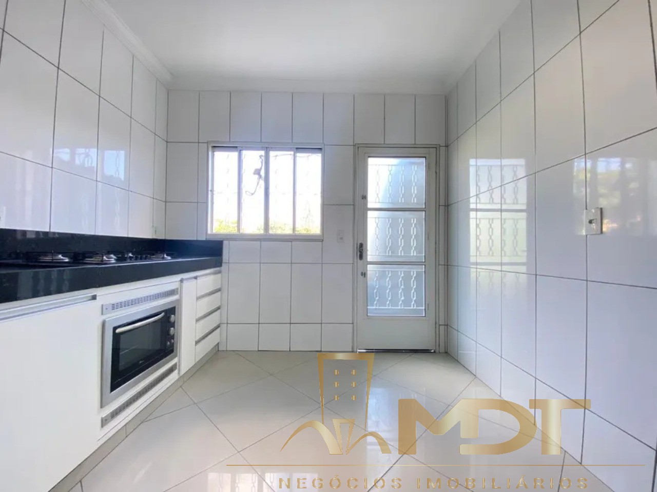 Casa à venda com 3 quartos, 180m² - Foto 22