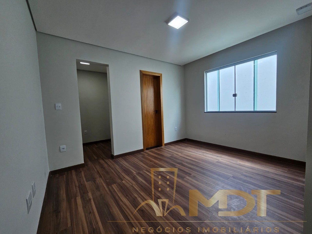 Casa à venda com 3 quartos, 180000m² - Foto 16