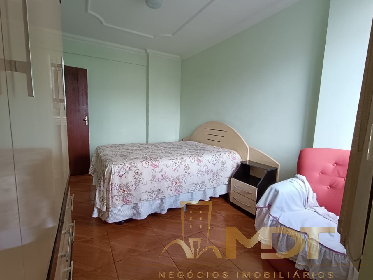 Apartamento à venda com 2 quartos, 57m² - Foto 2