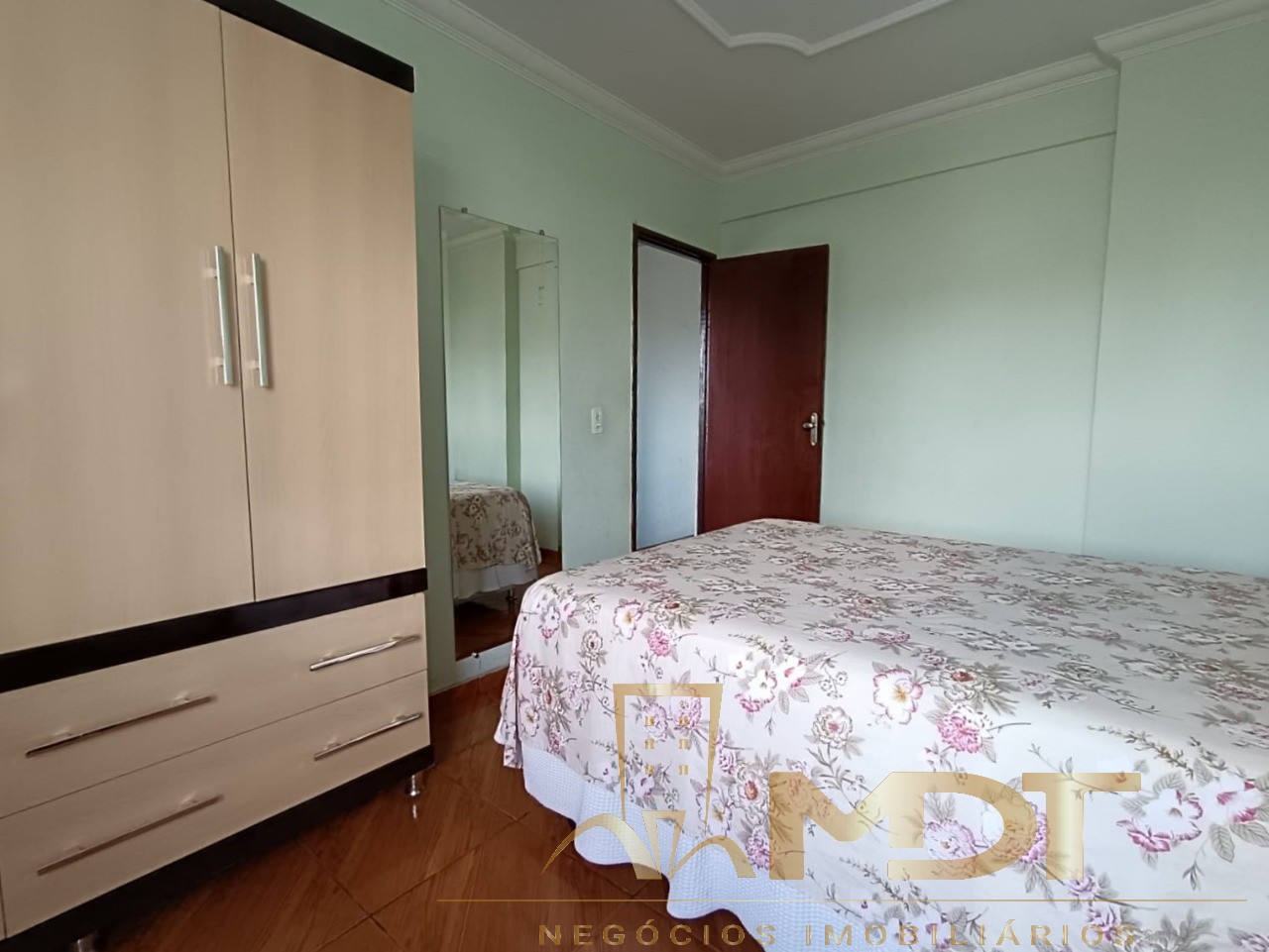 Apartamento à venda com 2 quartos, 57m² - Foto 3