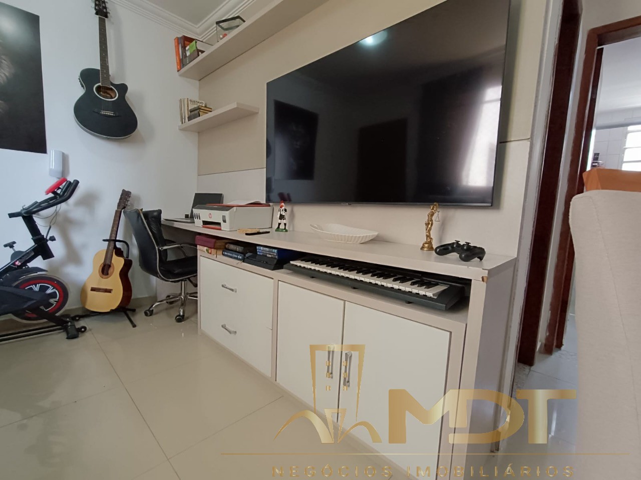 Apartamento à venda com 2 quartos, 40m² - Foto 24