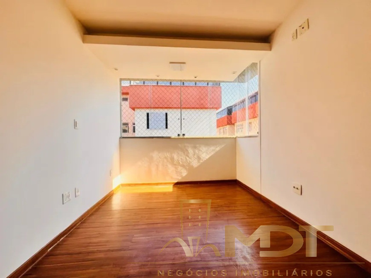 Apartamento à venda com 2 quartos, 60m² - Foto 21