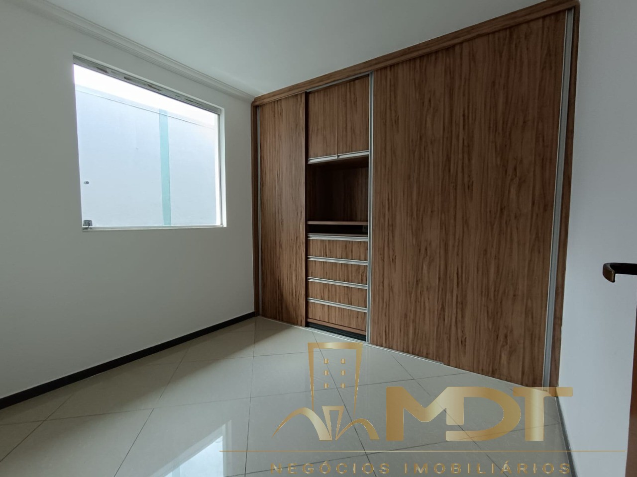 Casa à venda com 3 quartos, 180m² - Foto 32