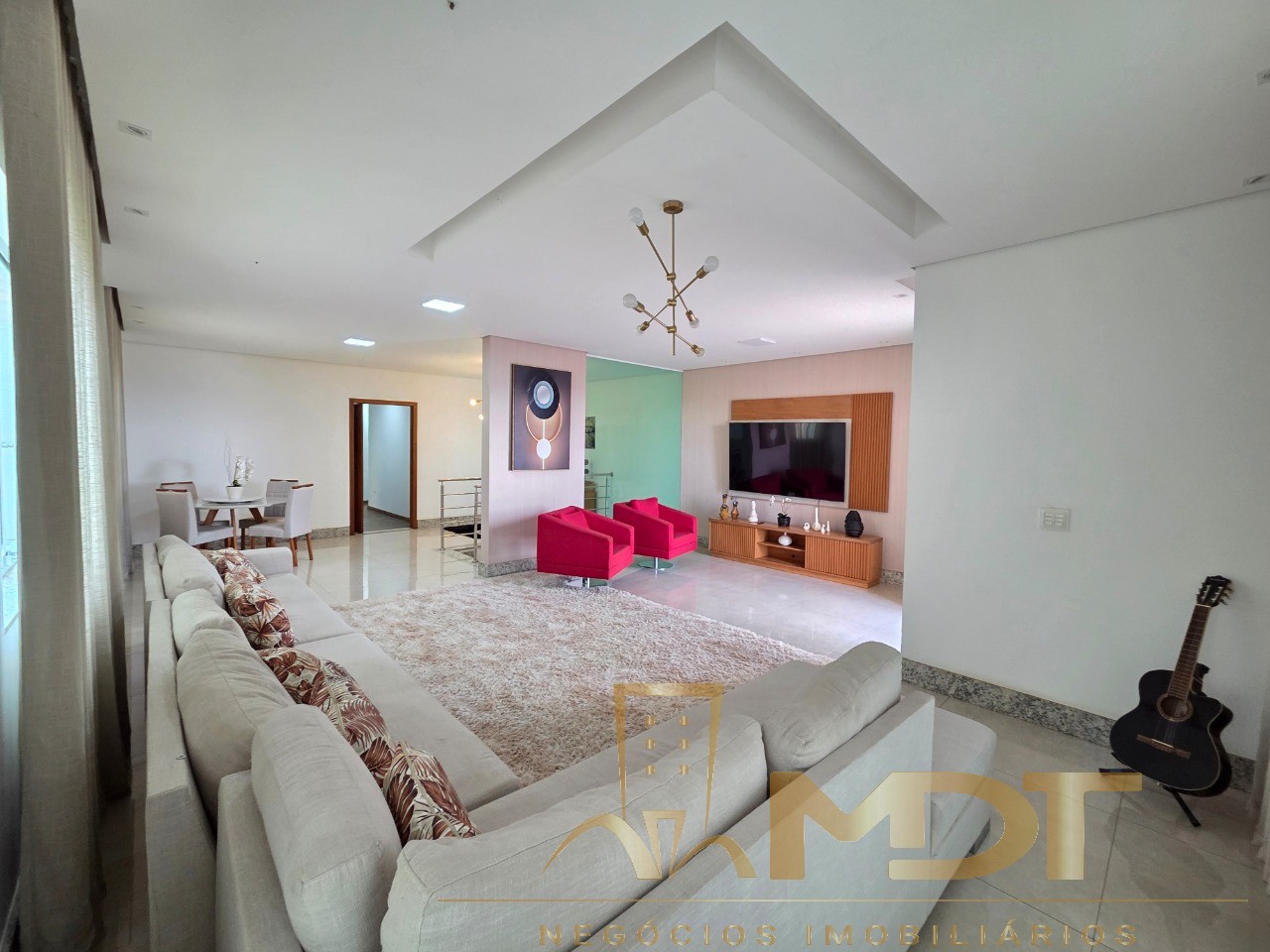 Casa, 5 quartos, 660 m² - Foto 1