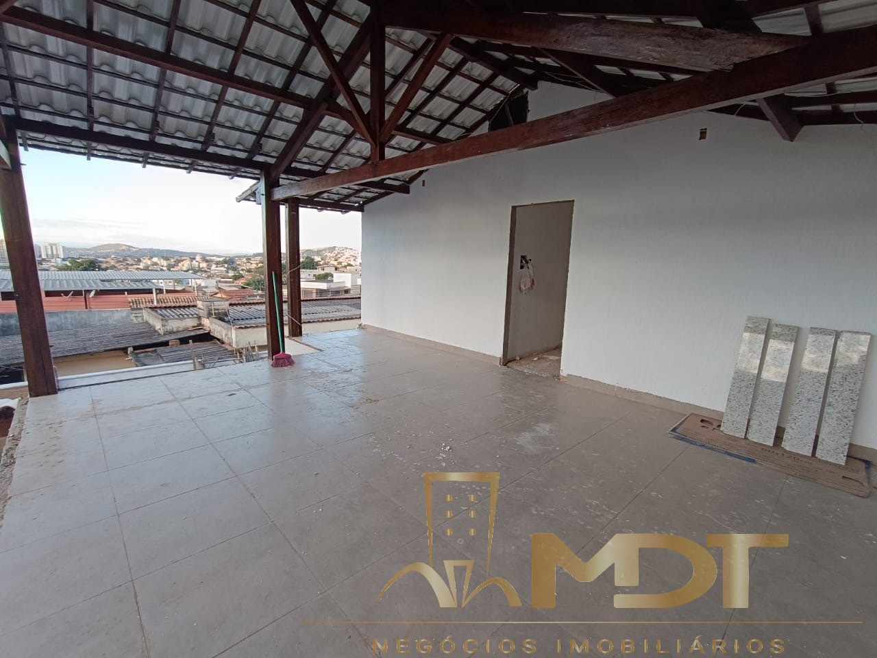 Casa, 7 quartos, 300 m² - Foto 2