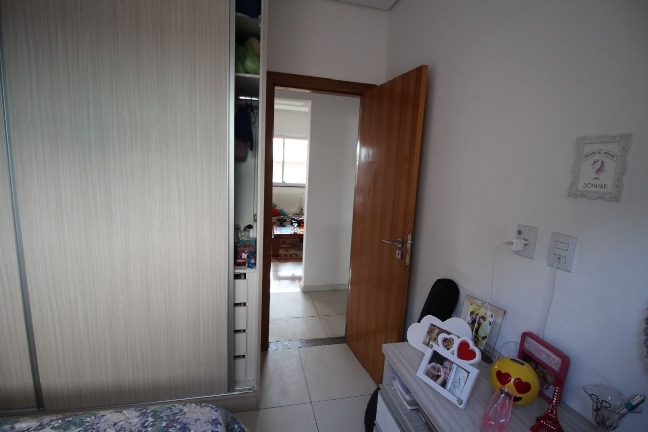 Casa à venda com 3 quartos, 140m² - Foto 9