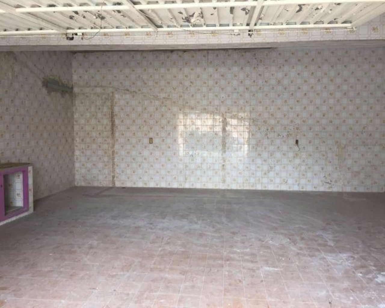 Casa à venda e aluguel com 5 quartos, 300m² - Foto 4