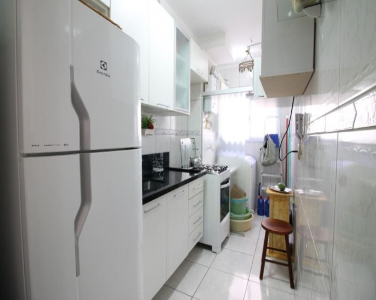 Apartamento à venda com 2 quartos, 48m² - Foto 4