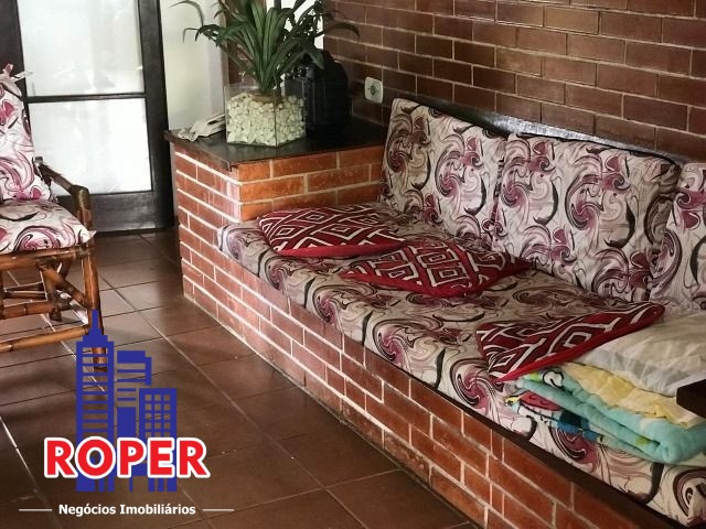 Chácara à venda com 5 quartos, 1020m² - Foto 2