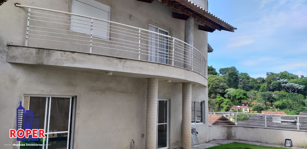 Casa à venda com 4 quartos, 400m² - Foto 1