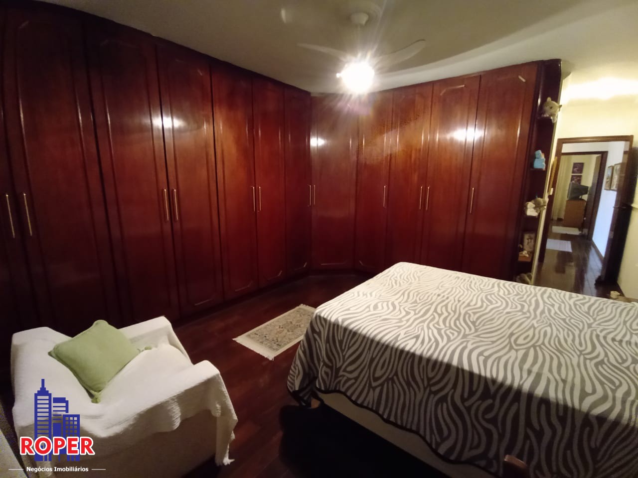 Casa à venda com 2 quartos, 140m² - Foto 29