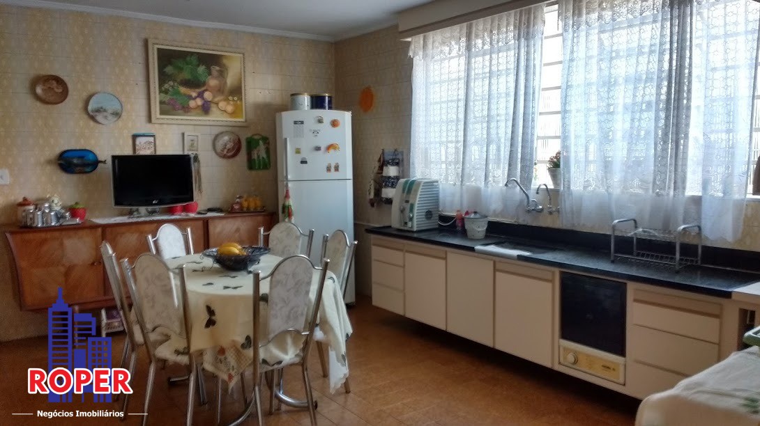 Casa à venda com 3 quartos, 230m² - Foto 6