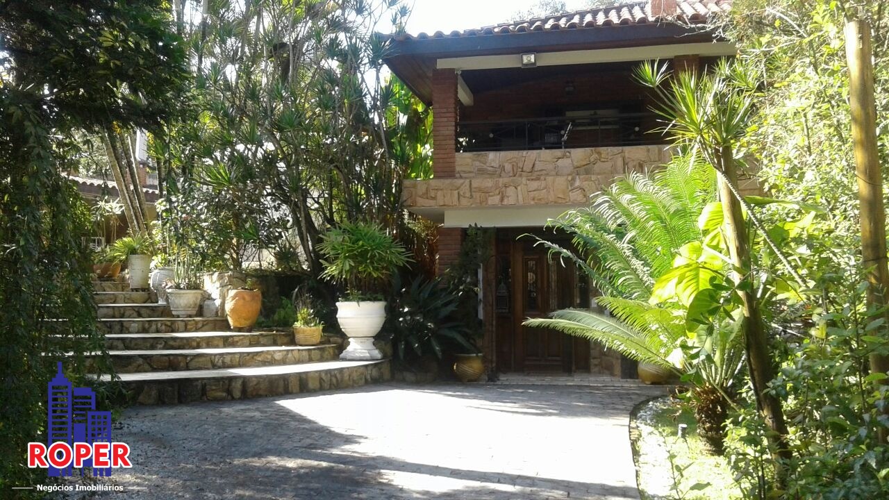 Casa à venda e aluguel com 4 quartos, 1400m² - Foto 5