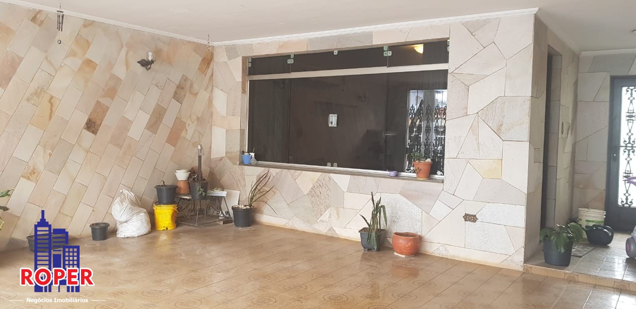 Casa à venda com 3 quartos, 252m² - Foto 4