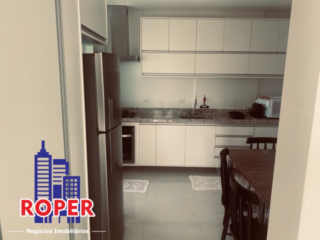 Apartamento à venda com 3 quartos, 180m² - Foto 6