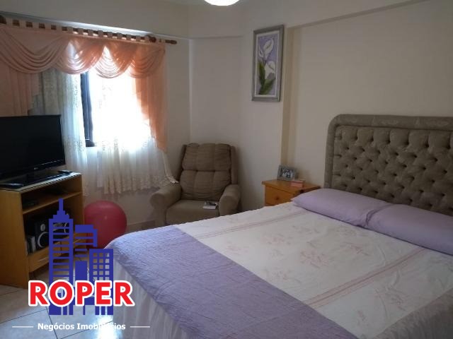 Apartamento à venda com 3 quartos, 140m² - Foto 11