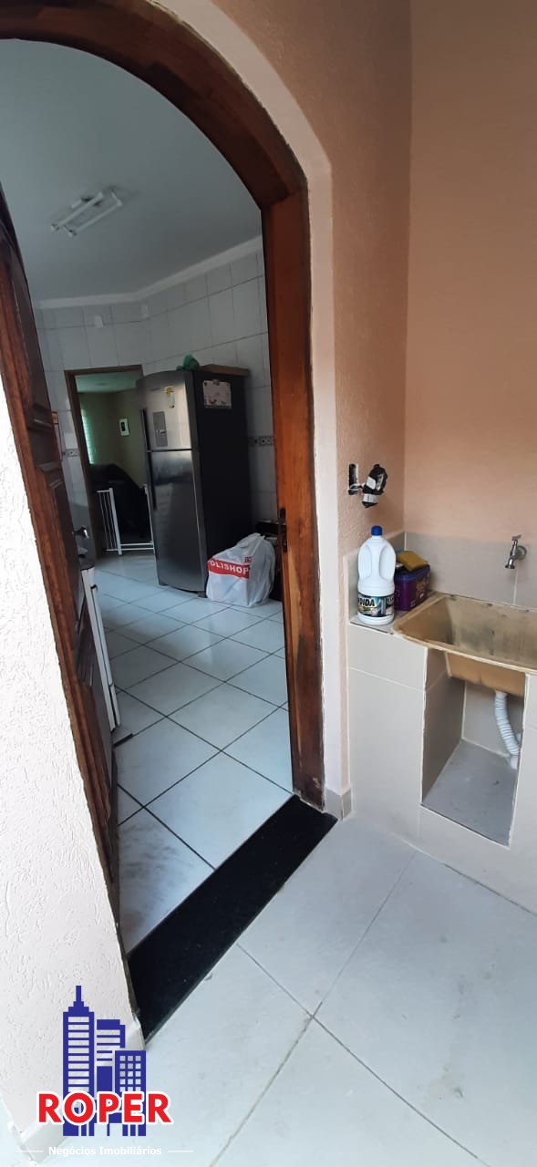 Casa à venda com 3 quartos, 240m² - Foto 16