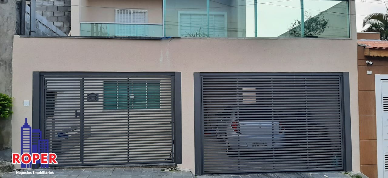 Casa à venda com 3 quartos, 240m² - Foto 1