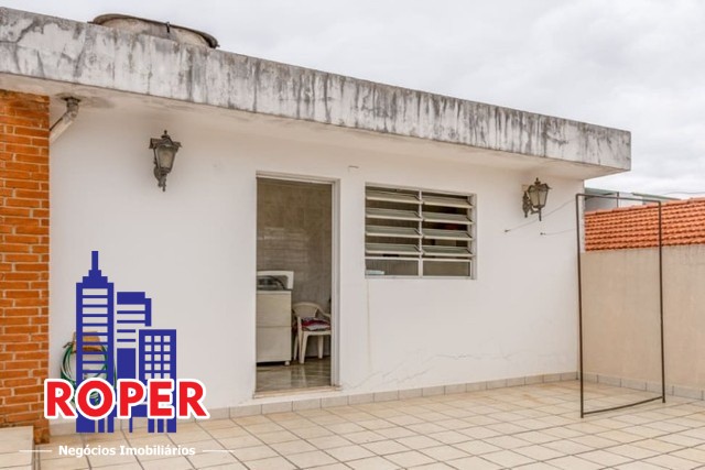 Casa à venda com 3 quartos, 224m² - Foto 4