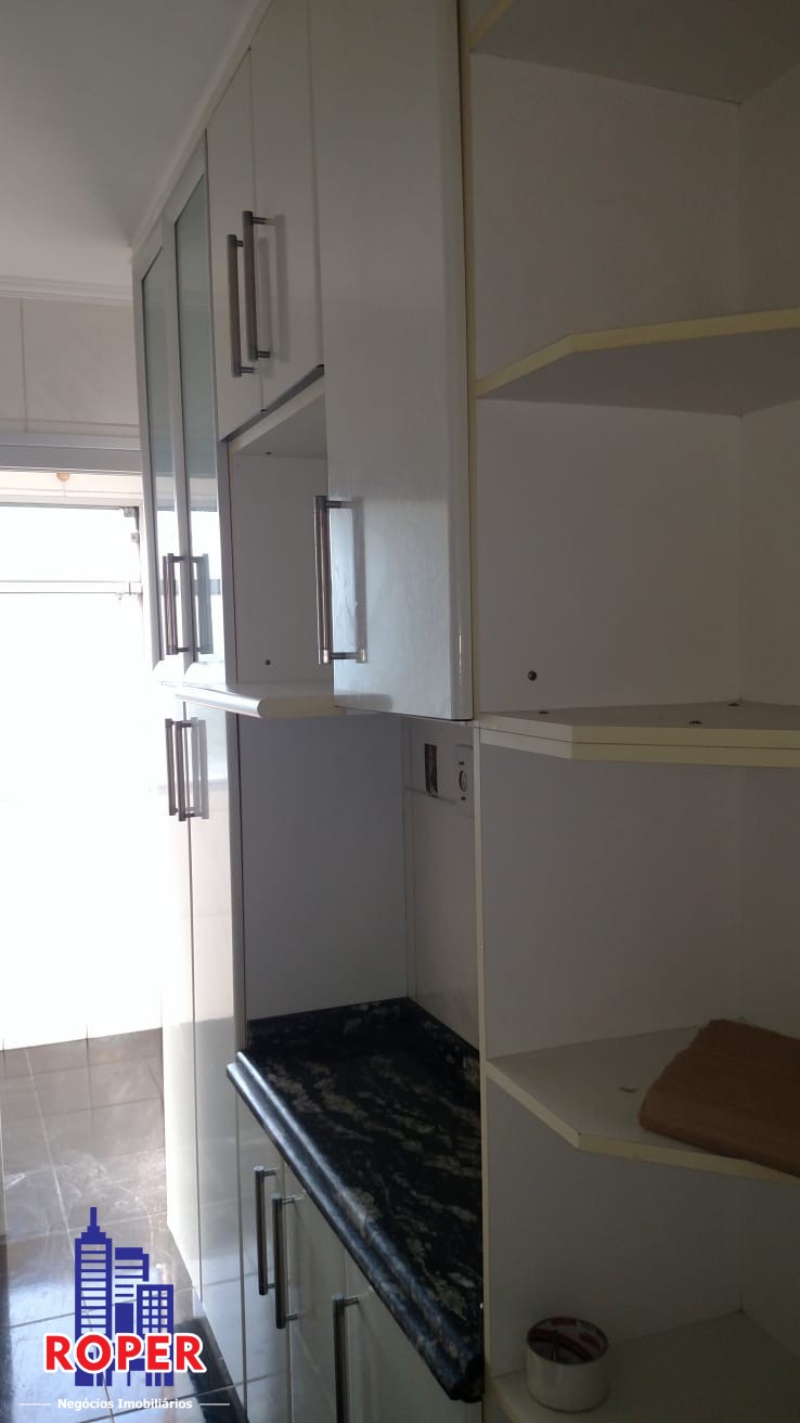 Apartamento à venda com 2 quartos, 62m² - Foto 13