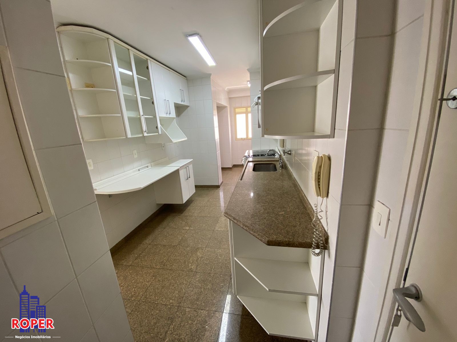 Apartamento à venda e aluguel com 3 quartos, 92m² - Foto 9